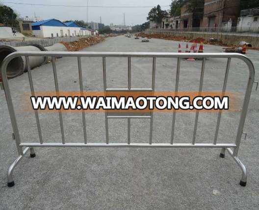 Portable Throng Control Barrier,Pedestrian Road Barrier,Yellow/Red Metal HDG/Powder Coated Crowd Barricade(1.1x2.1 or 2.5m)